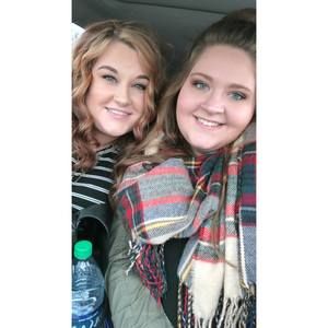 Meet your Posher, Elissa